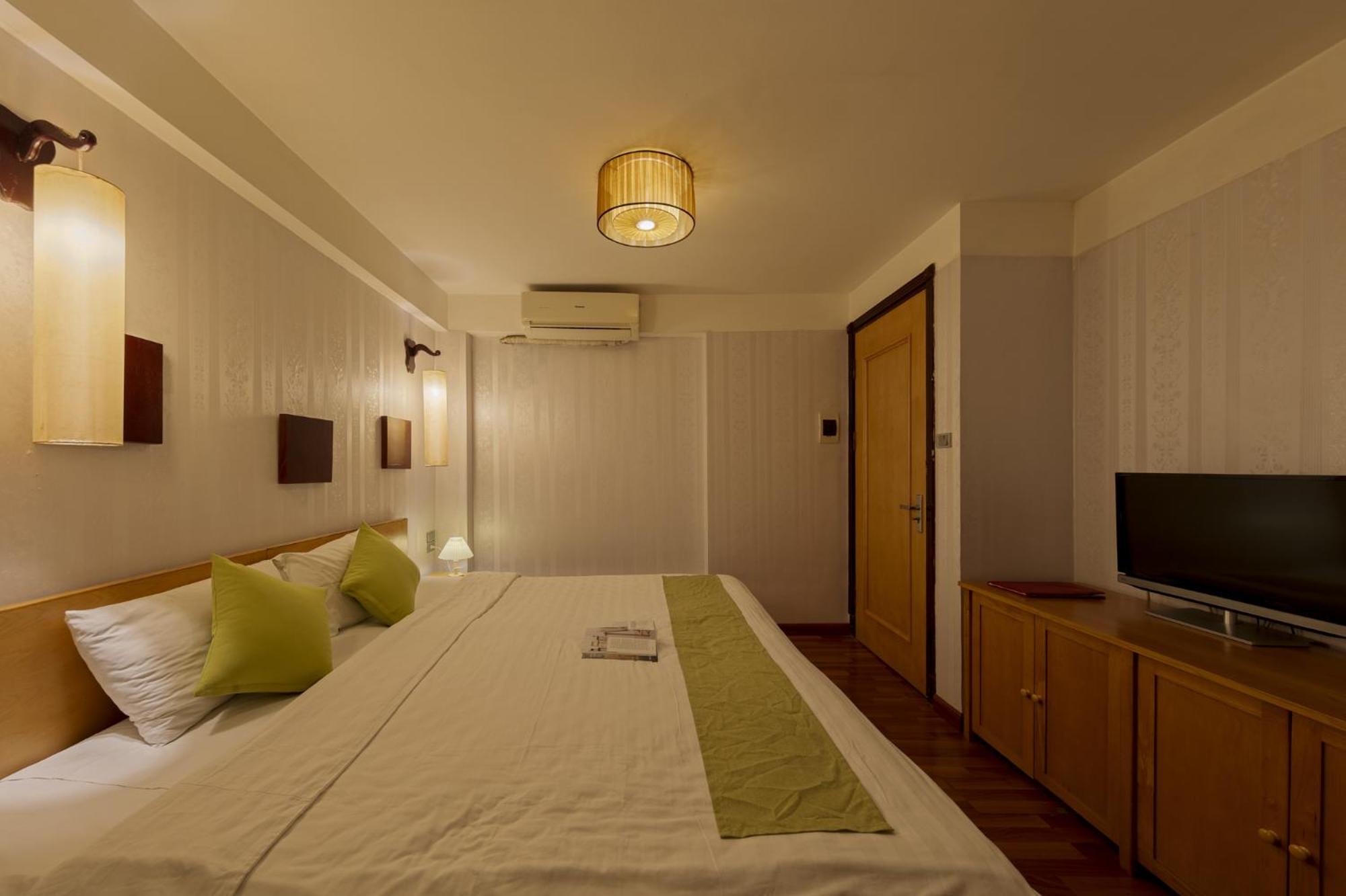 Hanoi Central Park Hotel Exterior photo